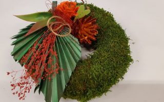 Mechový věnec s přízdobou č. 8