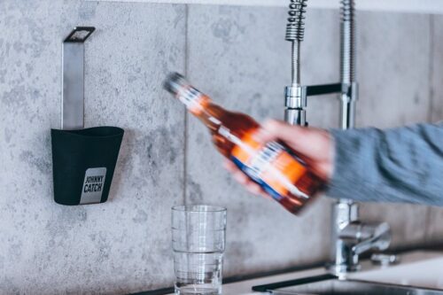 Höfats Johnny Catch Cup - otvírák s miskou na víčka - Obrázek 7