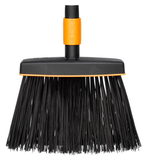 Koště QuikFit™ - 1001415 - Fiskars - Image 1